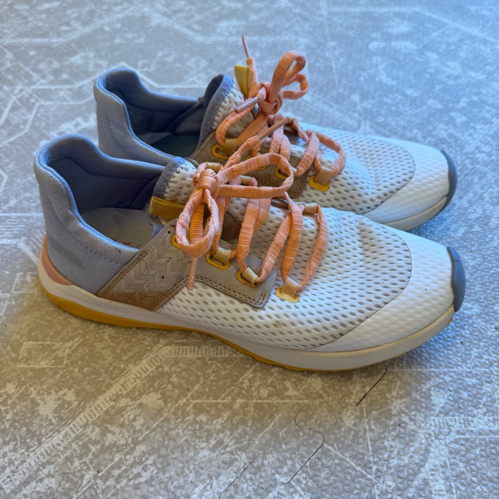OluKai Wailuku Training Sneakers Womens 8 White Blue Peach Mesh‎ Sport Shoes
